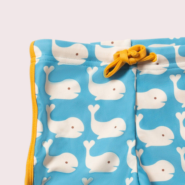 Pantaloncini da bagno riciclati Blue Whales: Balene Azzurre / 5-6 anni